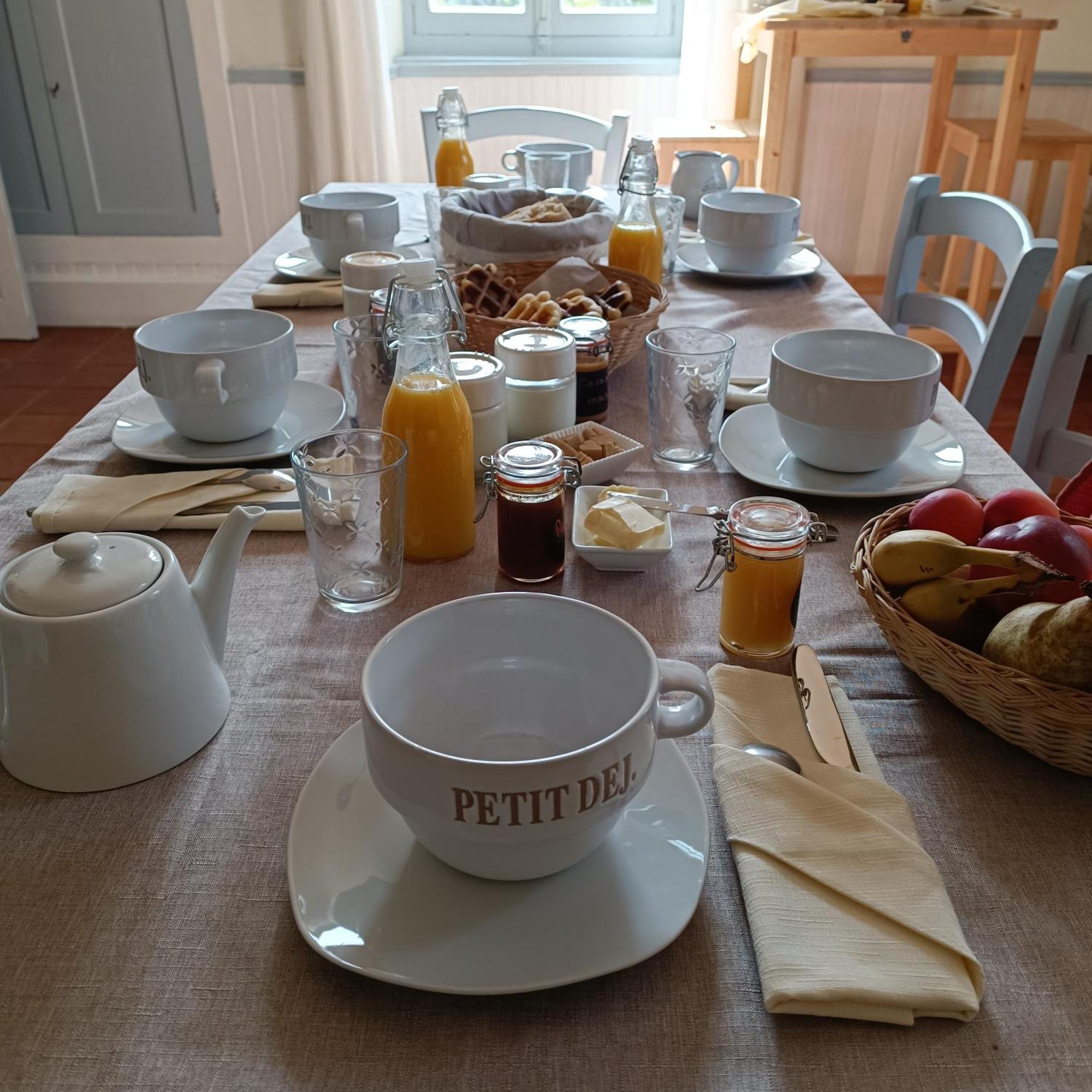 Baladous Bed and Breakfast Montgaillard-de-Salies Buitenkant foto